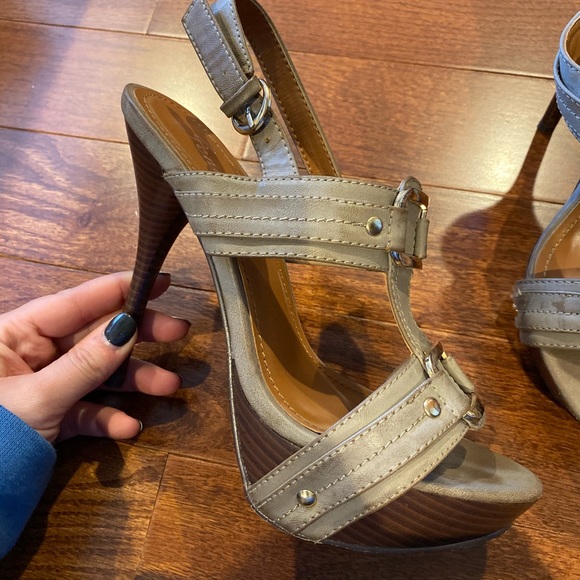 Cute heels - Picture 2 of 3